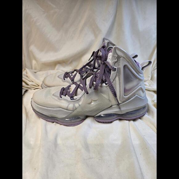 Nike LeBron 19 Strive For Greatness Purple CZ0203-004 sz 12